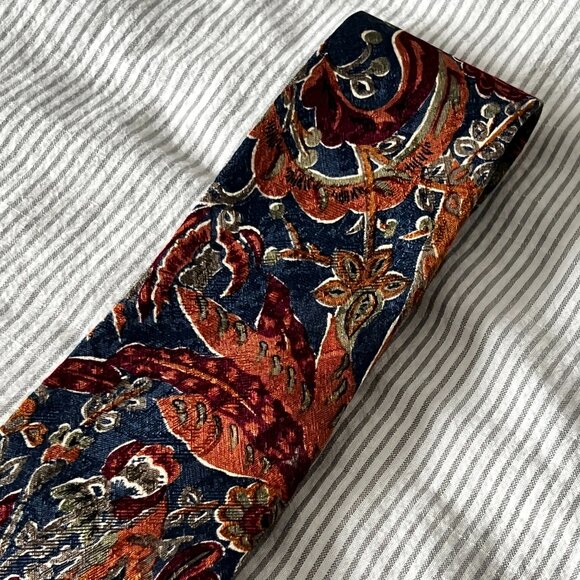 Harry Rosen Vintage Paisley Tie Handstitched 100% Silk - Picture 6 of 8
